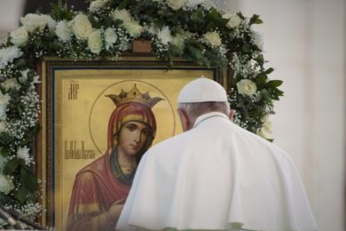 Vaticano: Cristo é «o único redentor», diz o Papa, rejeitando novo dogma mariano