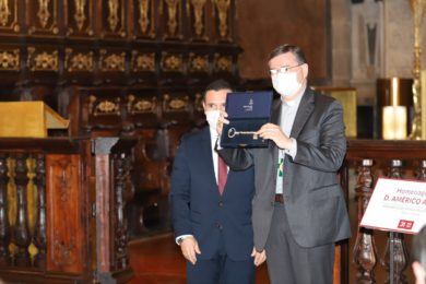 Porto: D. Américo Aguiar foi homenageado pela Irmandade dos Clérigos