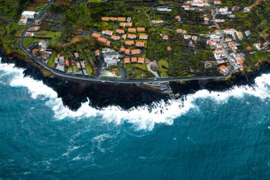 Férias: O cheiro e o gosto do mar dos Açores, com padre António Rego - Emissão 29-07-2021