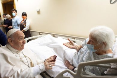 Igreja/Saúde: Papa pede que sociedade cuide «dos membros frágeis», no Dia Mundial da Segurança do Doente