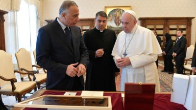 Vaticano: Francisco recebeu primeiro-ministro do Iraque