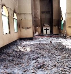Moçambique: «Destruíram a igreja de Mocímboa da Praia», lamentou o padre Kwiriwi Fonseca