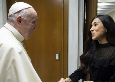 Vaticano: Papa Francisco recebeu a Nobel da Paz Nadia Murad