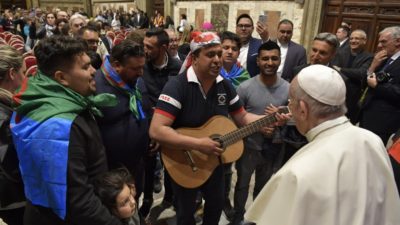 Pastoral dos Ciganos: Vaticano convida a aprender com cultura que «cuida dos seus mais pequenos e dos seus mais velhos»