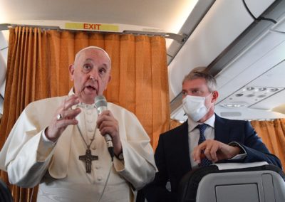 Vaticano: Papa reafirma condenação do aborto e rejeita aproveitamento político da posição católica