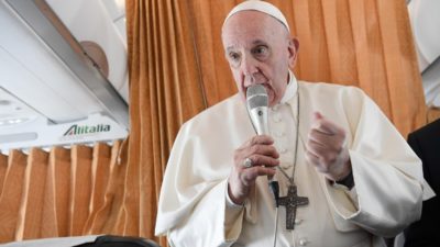 Vaticano: Papa sublinha necessidade de proteção legal para as várias uniões, distinguindo-as do matrimónio católico