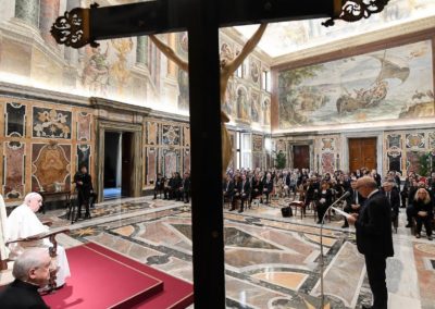 Vaticano: Papa defende direito à objeção de consciência, em encontro com farmacêuticos