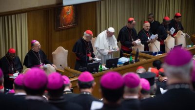 Sínodo 2023: Papa inaugura processo sinodal com reflexão e Missa no Vaticano