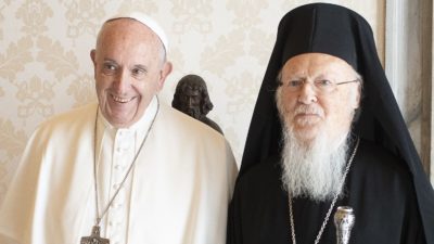 Vaticano: Papa envia mensagem ao «irmão» Bartolomeu, patriarca de Constantinopla