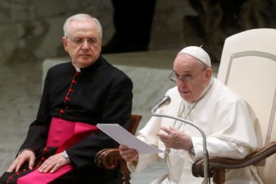 Vaticano: Papa apela à proteção de adolescentes e crianças nas famílias, escolas e paróquias