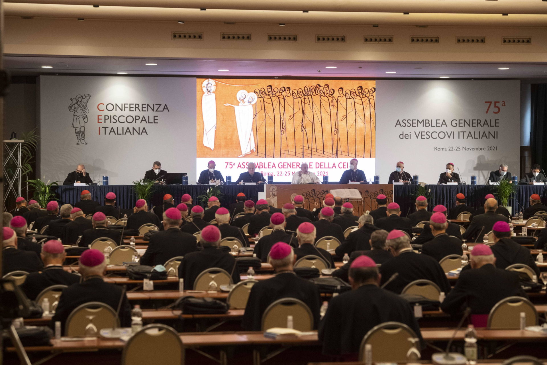 Itália: Papa inaugurou assembleia extraordinária da Conferência ...