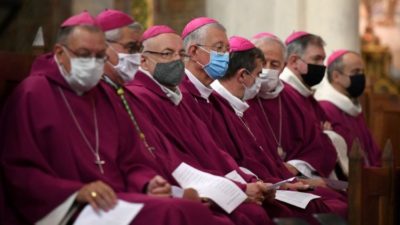 Abusos Sexuais: Papa escreve aos bispos da França, em momento de «vergonha»