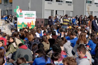 Lisboa: Cardeal-patriarca e dois mil jovens celebraram Jornada Diocesana da Juventude (c/fotos)