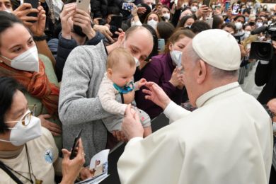 Vaticano: Papa recorda reclusos e critica condenações sem «janela de esperança»