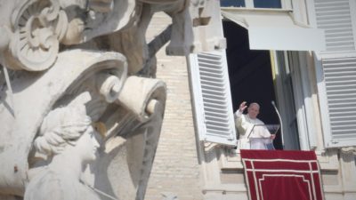 Vaticano: Papa desafia católicos a amor «extraordinário», que ultrapassa «raciocínios utilitaristas»