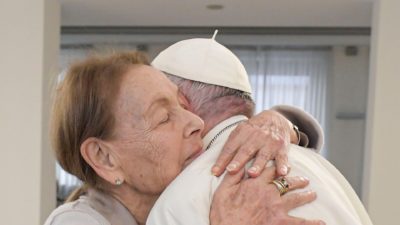Dia da Memória: Papa recebeu sobrevivente do Holocausto