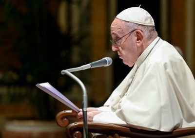 Santa Sé: Papa Francisco alerta que a pandemia “não é desculpa” para negligenciar a justiça no trabalho