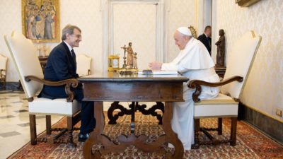 Vaticano: Papa lamenta morte de David Sassoli