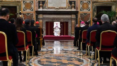 Vaticano: Papa reforça determinação em punir «abusos de qualquer tipo»