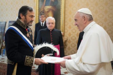Vaticano: Papa recebeu embaixador de Portugal em visita de despedida