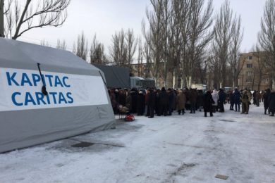 Ucrânia: Confederação Internacional da Cáritas alerta para «catástrofe humanitária colossal»