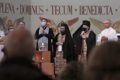 Ucrânia: Paróquias católica e ortodoxa no Porto uniram-se para vigília de oração pelo fim da guerra (atualizada)