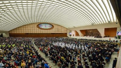 Vaticano: Francisco propõe cultura da «ternura social», com atenção aos mais velhos