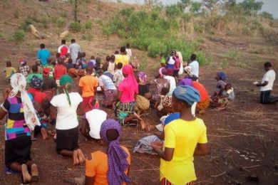 Nigéria: Fundação Ajuda à Igreja que Sofre denúncia violência contra a comunidade cristã