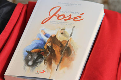 Publicações: «Simplesmente José» é o título de novo livro do Irmão Darlei Zanon