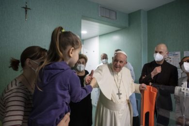 Vaticano: Hospital pediátrico pronto para receber 25 crianças da Líbia