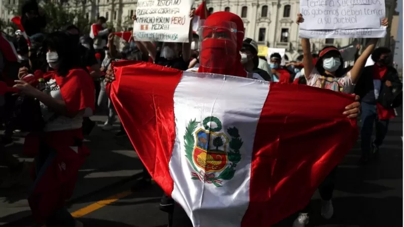 Peru: Bispos católicos assinalam que a «Igreja reconhece o direito legítimo de protestar» mas condenam violência