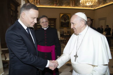 Vaticano: Presidente da Polónia convidou o Papa a visitar o país