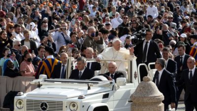 Vaticano: Papa apela à valorização e defesa da vida dos idosos