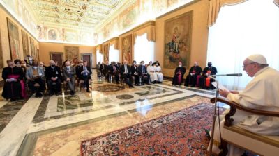 Vaticano: Papa pede políticas sociais, económicas e culturais «amigas da família»