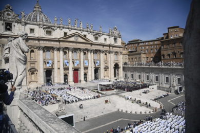 Vaticano: Igreja Católica tem dez novos santos (c/fotos)