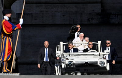 Vaticano: Papa critica «mito da eterna juventude» e «ilusão tecnocrática de uma sobrevivência biológica e robótica»