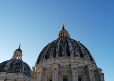 Vaticano: Papa reforça controlo económico das fundações e fundos da Cúria Romana