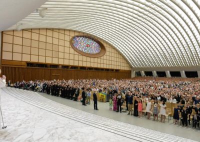 Vaticano: «Tudo na Igreja, nada fora da Igreja», pede o Papa