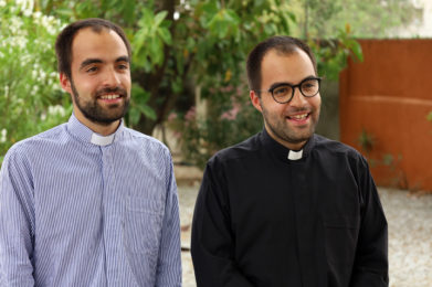 A história dos irmãos Afonso e Pedro Sousa que os levou à ordenação sacerdotal - Emissão 23-06-2022