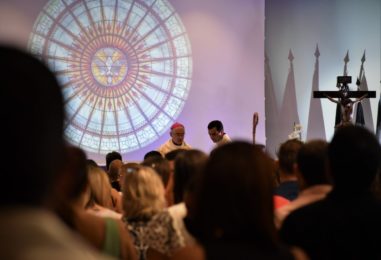 Funchal: D. Nuno Brás desafia jovens finalistas a «ver tudo com os olhos de Deus» (c/fotos)