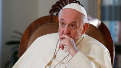 Vaticano: Papa elogia reformas financeiras