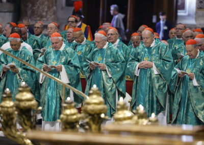 Vaticano: Papa apontou a importância da «admiração de estar na Igreja, de ser Igreja», ao Colégio Cardinalício
