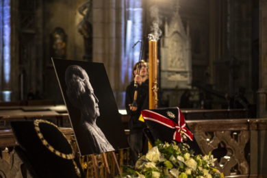 Vaticano: Responsável pelas relações com os Estados representa Papa Francisco no funeral de Isabel II