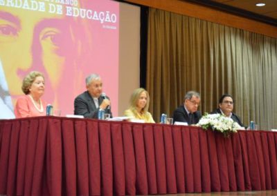 Educação: Universidade Católica e APEC lançam livro sobre António de Sousa Franco