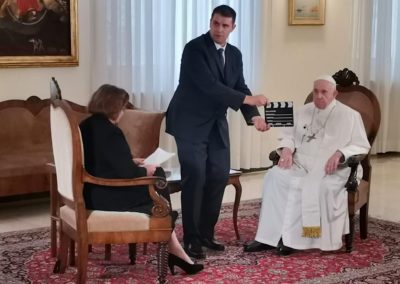 Igreja: Sínodo «vai-se sedimentando lentamente» e «é preciso deixar que os processos acabem», afirma o Papa