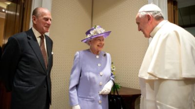 Vaticano: Papa assinalou «exemplo de devoção e dever» da rainha Isabel II