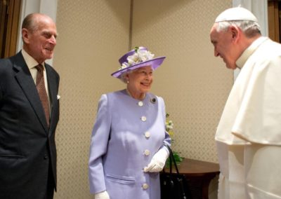 Vaticano: Papa assinalou «exemplo de devoção e dever» da rainha Isabel II