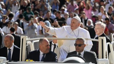 Vaticano: Papa afirma que para «boas decisões» é preciso «ouvir o coração»