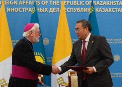 Igreja/Estado: Santa Sé e República do Cazaquistão assinam acordo