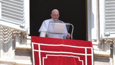 Vaticano: «Deus não exclui ninguém», diz Francisco